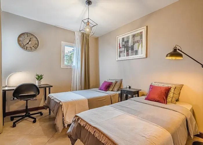 Del Mar La Tagora Panoramic Вілла Адехе