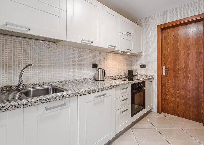 Del Mar La Tagora Panoramic Вілла Адехе